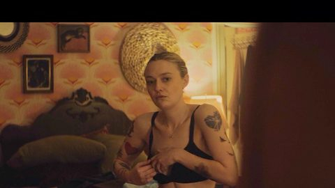 Pic: Dakota Fanning in Vicious