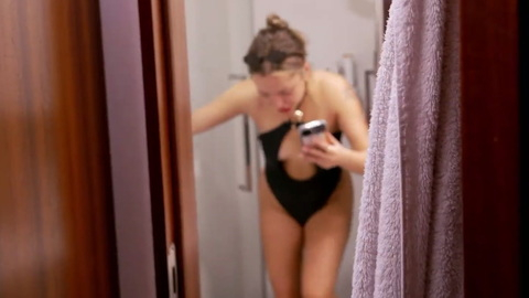 Pic: Kizzi Kitchener in Below Deck Mediterranean