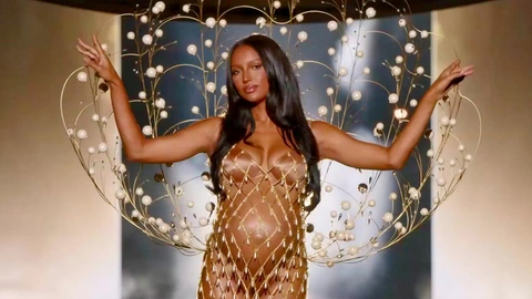Pic: Jasmine Tookes in The Victoria's Secret Fashion Show 2025