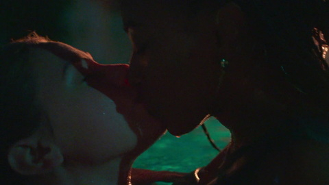 Pic: Lili Reinhart in Hal & Harper