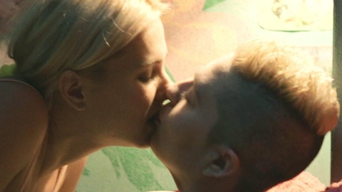 Pic: Carol Garcia in TREMEMBÉ