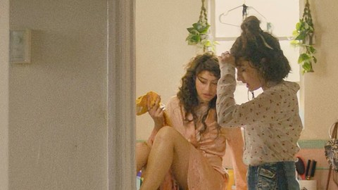 Pic: Odessa A'zion in I Love LA