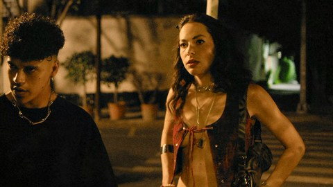 Pic: Mariel Molino in VGLY