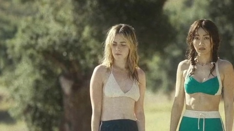 Pic: Kiernan Shipka in Stone Cold Fox