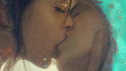 Pic: Krysten Ritter in Stone Cold Fox