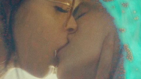 Pic: Krysten Ritter in Stone Cold Fox