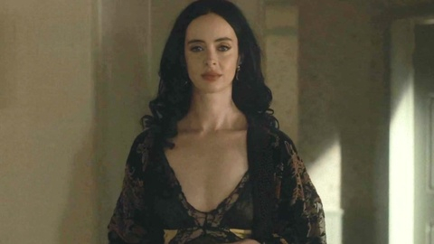 Pic: Krysten Ritter in Stone Cold Fox