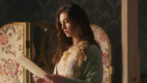 Pic: Anamaria Vartolomei in The Seduction