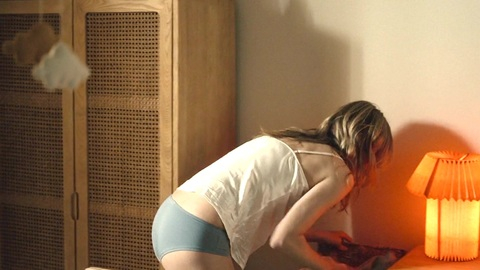 Pic: Diane Kruger in Little Disasters (2025)