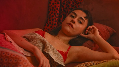 Pic: Dilara Melami in Jasmine