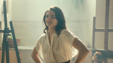 Pic: Aurora Giovinazzo in The Big Fake