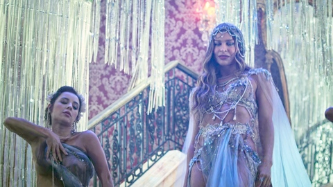 Pic: Grazi Massafera in Madam Beja