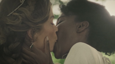 Pic: Grazi Massafera in Madam Beja