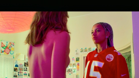 Pic: Lily Aubry in Cash Queens