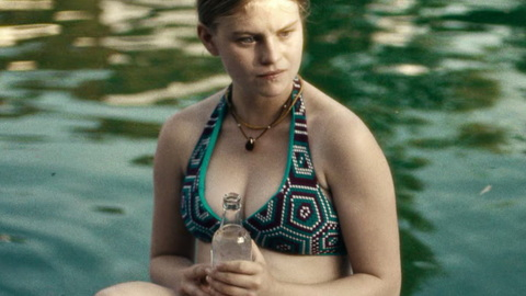 Pic: Julia Polaczek in Lead Children