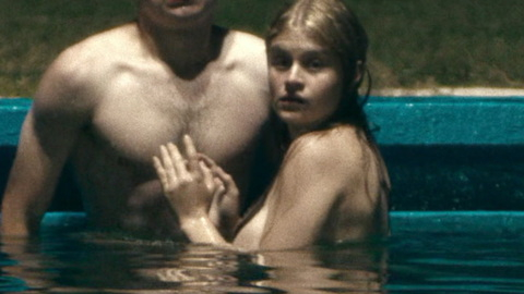 Pic: Julia Polaczek in Lead Children