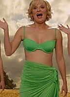 Martha Plimpton