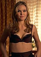 Celebrity: Julia Stiles