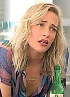 Celebrity: Piper Perabo
