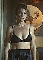 Celebrity: Ari Graynor