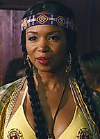 Celebrity: Elise Neal