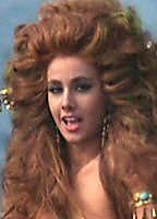 Celebrity: Anna Kanakis