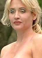 Celebrity: Julia Kruis