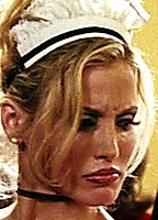 Celebrity: Amanda Swisten