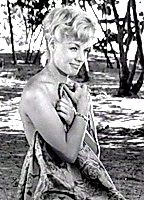 Celebrity: Tania Velia