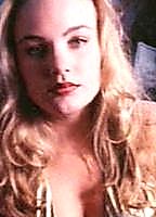 Celebrity: Amy Van Elle