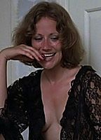 Celebrity: Amanda Davies