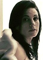 Celebrity: Leah Cairns