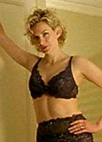 Celebrity: Sara Stewart