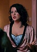 Celebrity: Laura Norton