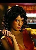 Celebrity: Jasmine Lennard