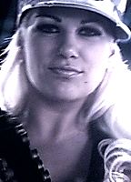 Celebrity: Saranne Lund
