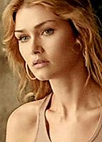 Celebrity: Sarah Mutch