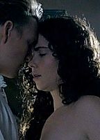 Celebrity: Amy Manson