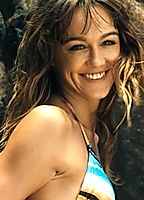 Celebrity: Sharni Vinson