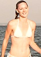 Celebrity: Kerry Bishé