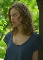 Celebrity: Lou de Laâge