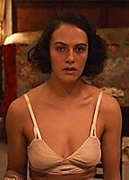 Celebrity: Jessica Brown Findlay