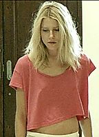 Celebrity: Dree Hemingway