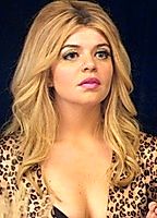 Celebrity: Casey Wilson