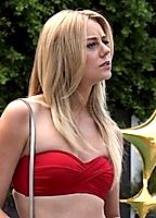 Celebrity: Justine Lupe