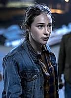 Celebrity: Alycia Debnam-Carey