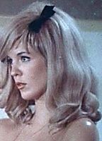 Celebrity: Julia Calda