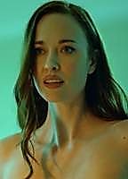 Celebrity: Elyse Levesque