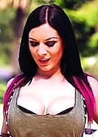 Celebrity: Dani Thompson
