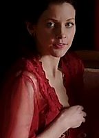 Celebrity: Carrie Neville